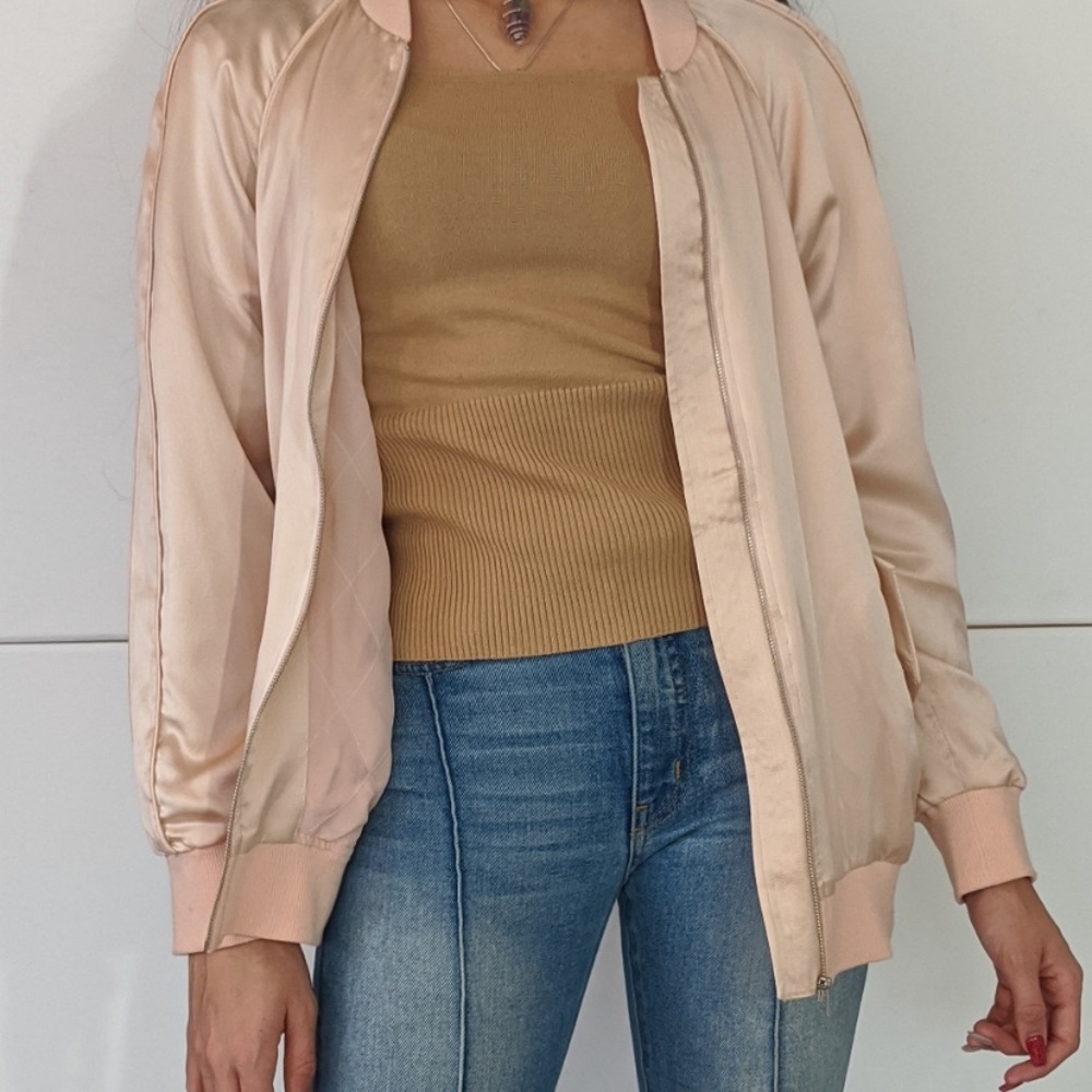Equipment Kendrix Silk Bomber Jacket size medium